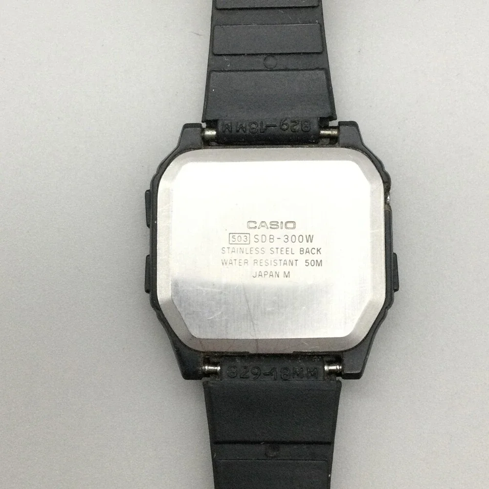Vintage Casio 503 SDB-300W Mens Watch 35mm New Battery Runs NEEDS REPAIR